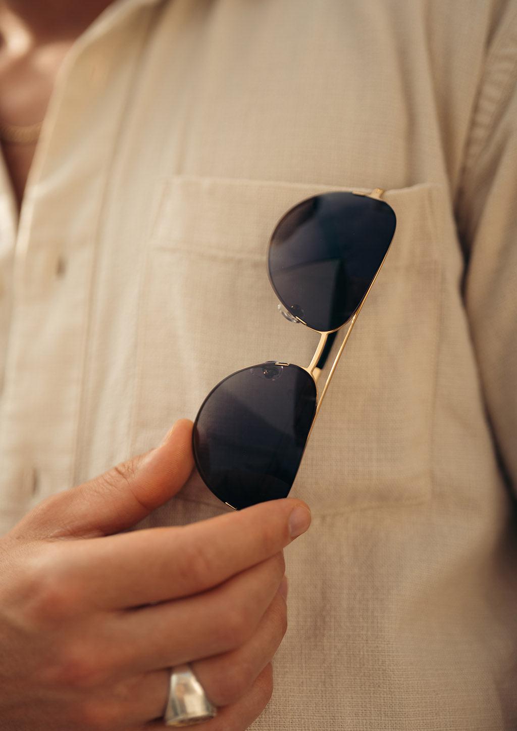 Titan - Titanium Aviator Sunglasses V2 - 24K Gold Plated with real gold. Showing of some more details.