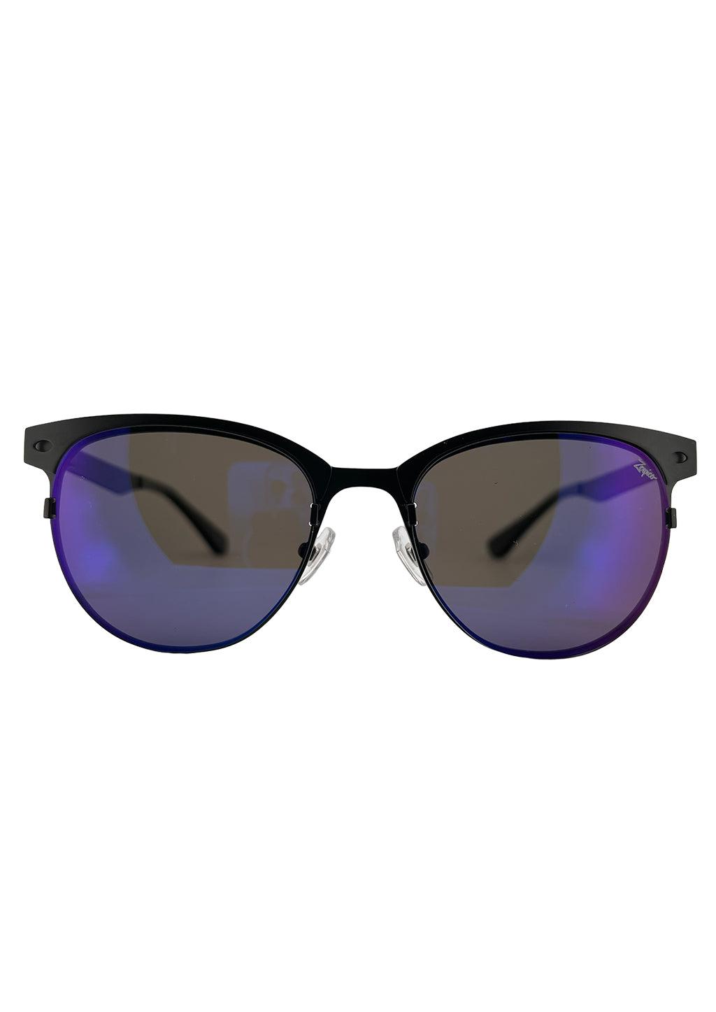 Clubmaster Sunglasses V2 - Studio photo of the front in black.