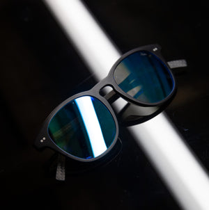 Carbon fiber sunglasses has many benefits.