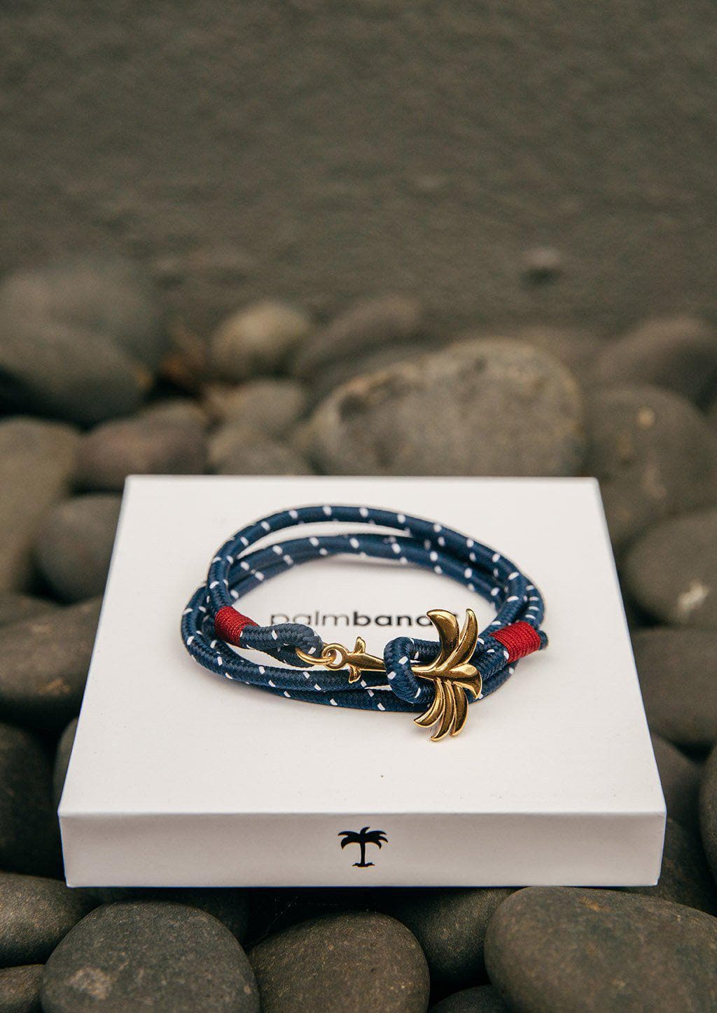 Seven Seas - Triple - Palm anchor bracelet box.