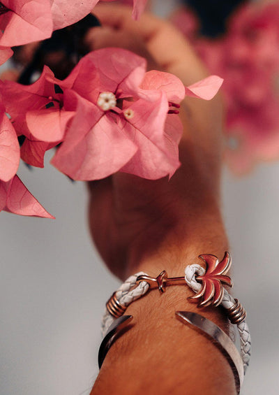 Paradise Rose - Palm anchor bracelet with white leather. Beautiful flower shoot.