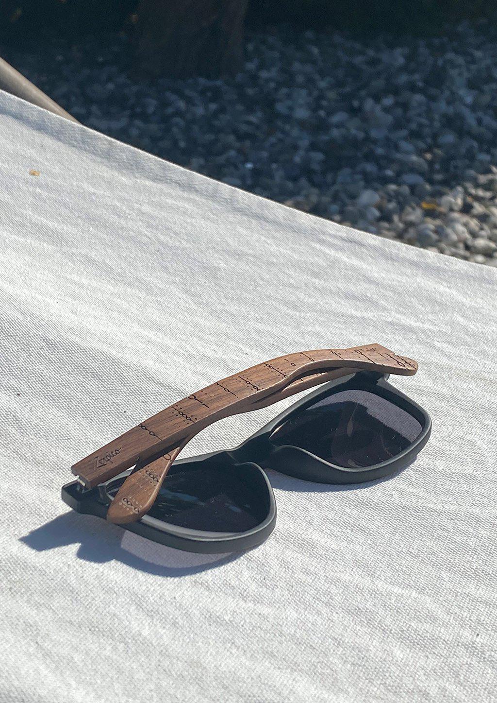 Engraved wooden sunglasses Inspired by the computers and the programing languages. Summer vibes.