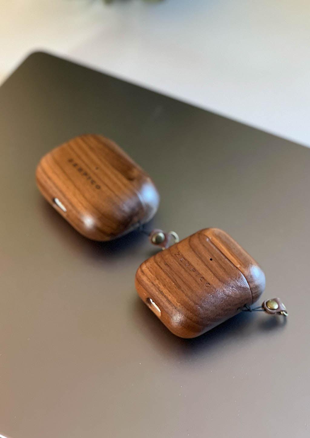 Zerpico Wooden Airpods case. Apple Airpods cases with a Macbook pro.