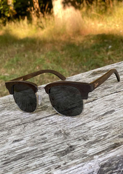 Eyewood Clubmasters is our cool take on classic model. This is Skyler with dark lenses. And also this model is made in all wood. Details in the sun.